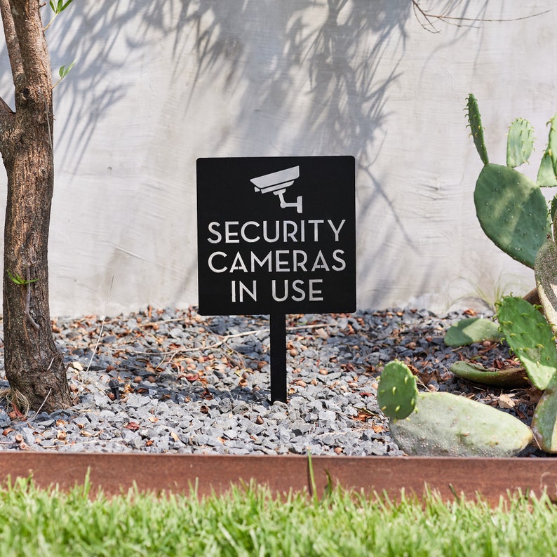 セキュリティカメラ警告サイン - 家庭およびビジネス監視抑止 - Home Yard Security Cameras のレビューと価格